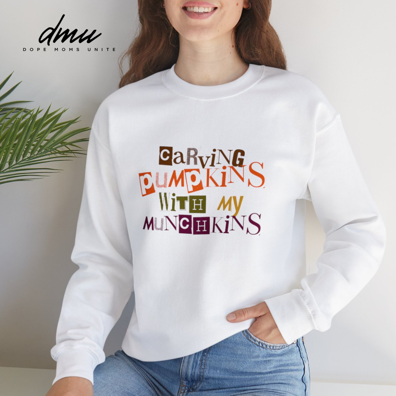 Carving Pumpkins With My Munchkins - Unisex Heavy Blend™ Crewneck Sweatshirt