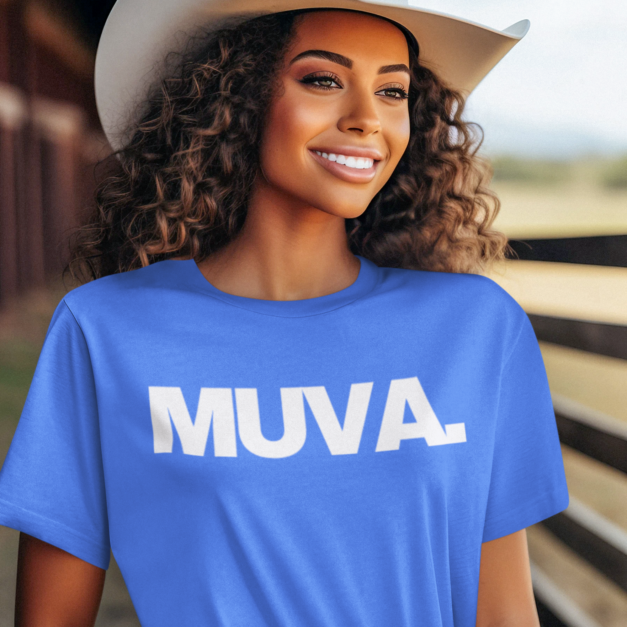 MUVA. - Unisex Softstyle T-Shirt